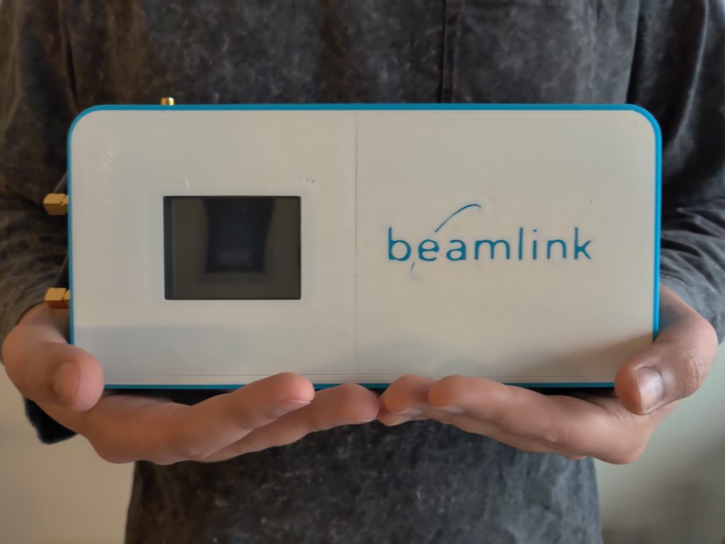 hands-holding-beamlink-s1