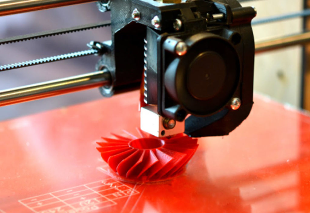 3D printer-prints-red form